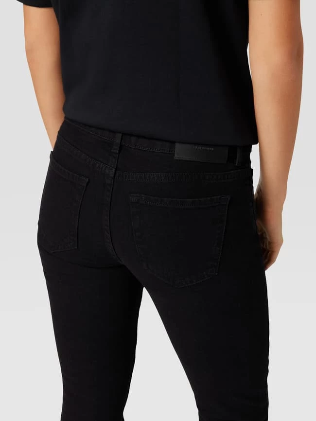 Marc O'Polo Jeans Mit Label-Patch Aus Leder Modell 'Skara' - Schwarz 5 Marc O'Polo Jeans Mit Label-Patch Aus Leder Modell 'Skara' - Schwarz – Bild 3