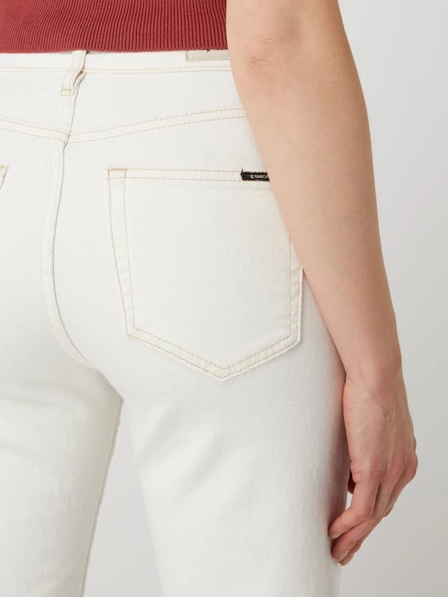 Garcia Cropped Jeans Mit Stretch-Anteil Modell 'Lusia' - Offwhite 5 Garcia Cropped Jeans Mit Stretch-Anteil Modell 'Lusia' - Offwhite – Bild 3