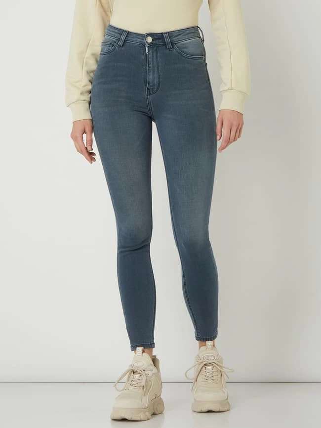 REVIEW Super High Waist Skinny Fit Jeans Mit Stretch-Anteil - Petrol 6 REVIEW Super High Waist Skinny Fit Jeans Mit Stretch-Anteil - Petrol – Bild 4