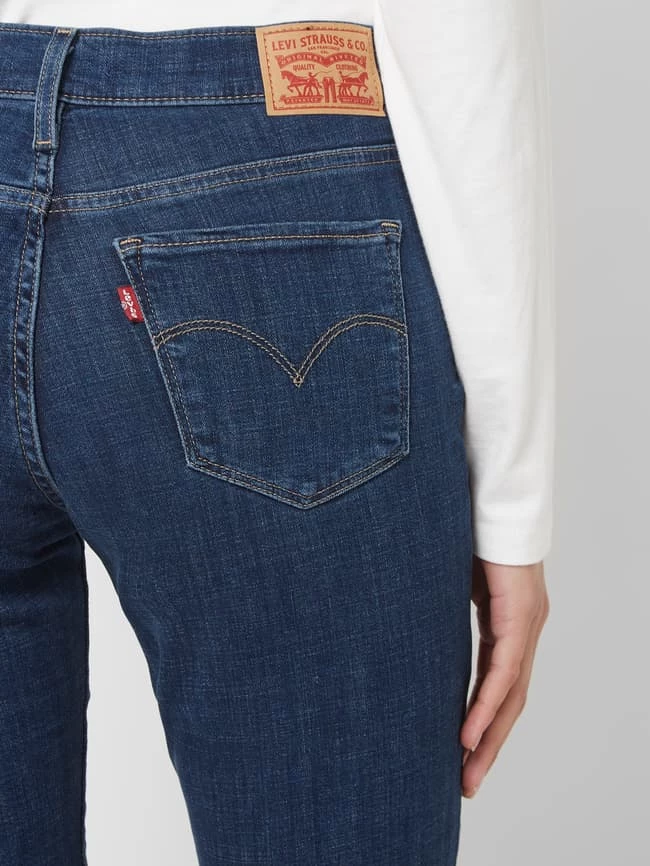 Levi's® 300 Shaping Straight Fit Jeans Mit Stretch-Anteil Modell '314' - ‘Water<Less™’ - Dunkelblau 5 Levi's® 300 Shaping Straight Fit Jeans Mit Stretch-Anteil Modell '314' - ‘Water<Less™’ - Dunkelblau – Bild 3