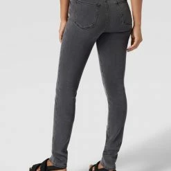 Brax Slim Fit Jeans Mit Label-Detail Modell 'Shakira' - Hellgrau -7 For All Mankind Shop agrlad2fagp38kpi8sql0gam9h8kuki66h93eji968s4miq46t6jeji6655lcc9p6p2jac1p6cokqga88t3jgcj370o32dhp6hi6acpk6lim2oho64sjccj1c4s3ge1lc9gj8dg